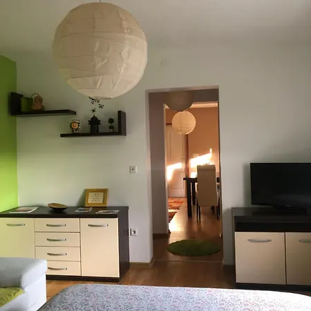 Apartment Incognito